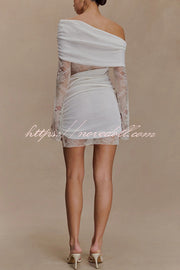 Fashion Lace Panel Long Sleeve Slim Fit Knit Mini Dress