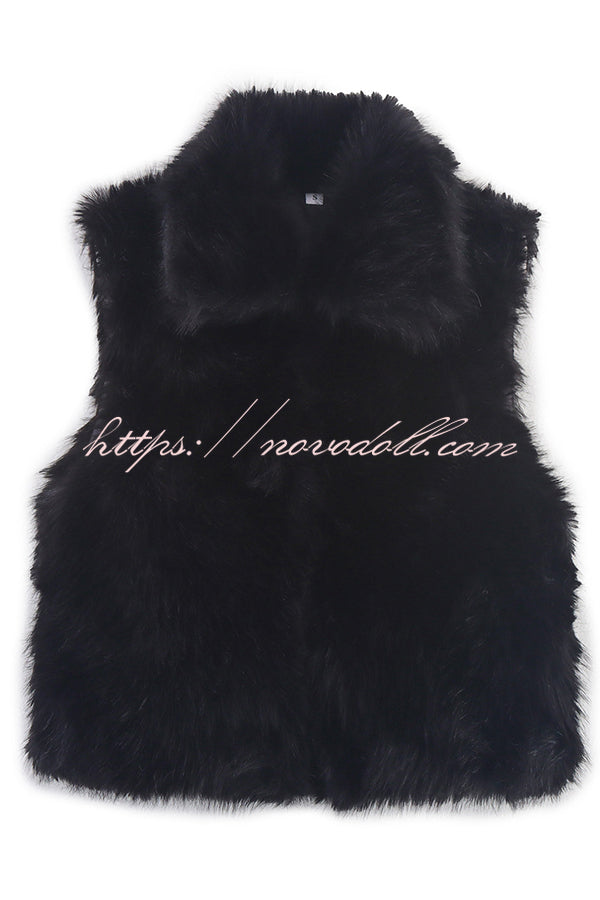 Stylish Collared Sleeveless Short Faux Fur Vest