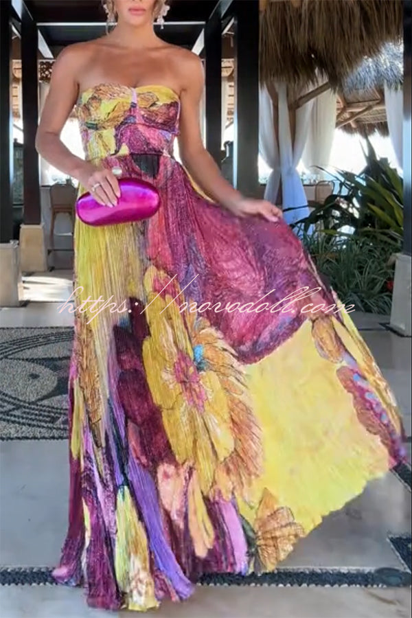 Vibrant and Bold Floral Print Sweetheart Neck Pleated Maxi Dress