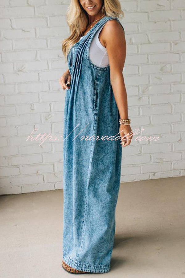 Fashionable and Casual Sleeveless V-neck Lace-up Loose Pocket Jumpsuit