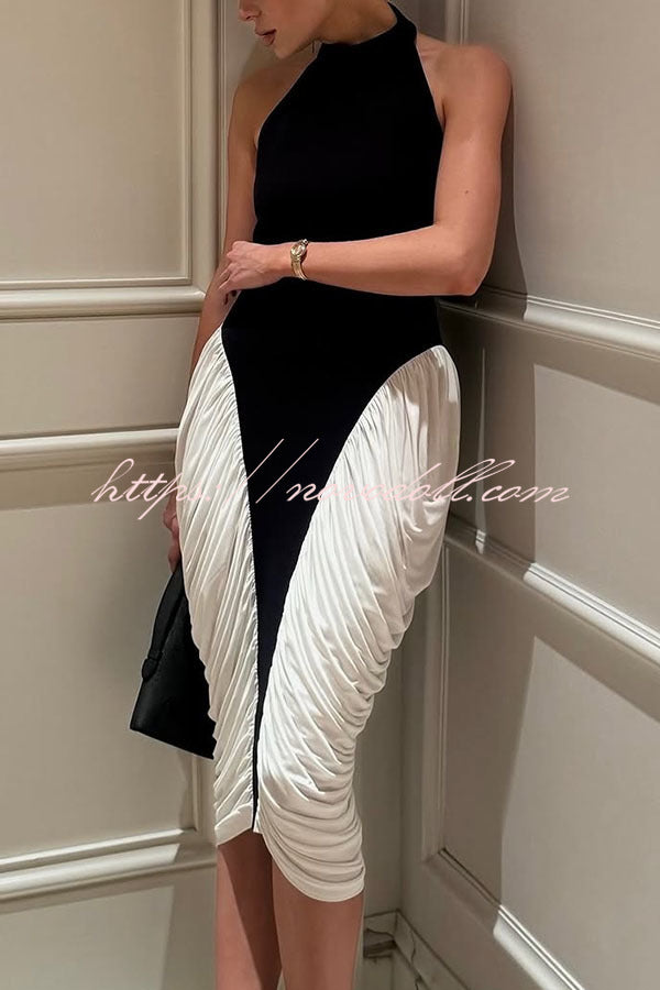 Daija Contrast Color Halter Neck Backless Side Ruched Drape Midi Dress