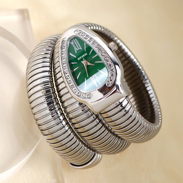 Fashionable Quartz Snake Bracelet Watch