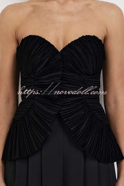 Show Exquisiteness Satin Pleated Heart-shaped Off Shoulder Halter Tank