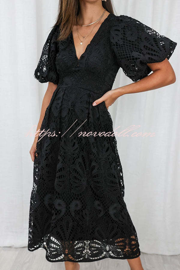 Solid Color V-neck Waist Slim Fit Hollow Lace Maxi Dress