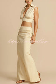 Wardrobe Essential Ruched Detail Mid-rise Slit Maxi Skirt