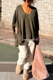 Fashion V-neck Loose Pocket Mid-length Knitted Sweater