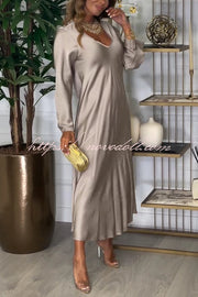 Solid Color V-neck Long-sleeved Loose Draped Maxi Dress