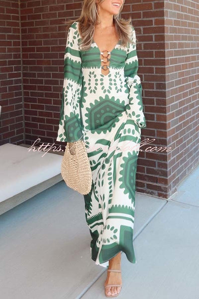 Holiday Fashion Unique Print Front Center Hollow Ring Long Sleeve Maxi Dress
