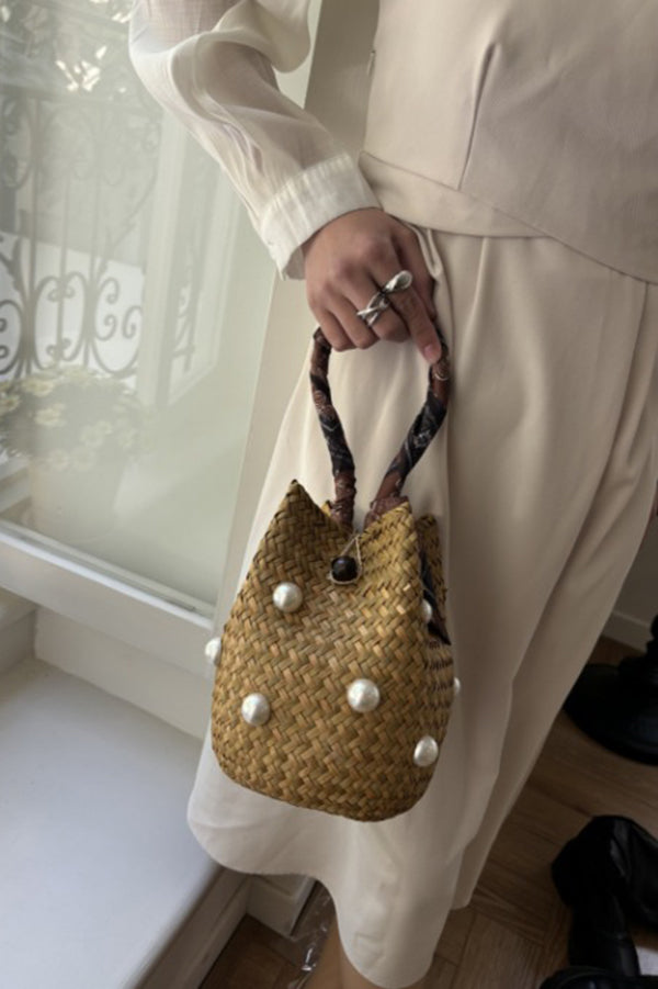 Fashionable Straw Pearl Embellished Bucket Bag