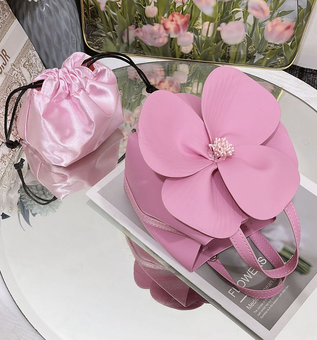 Fashionable 3D Petal Flower Solid Color Collar Handbag (including Lining)