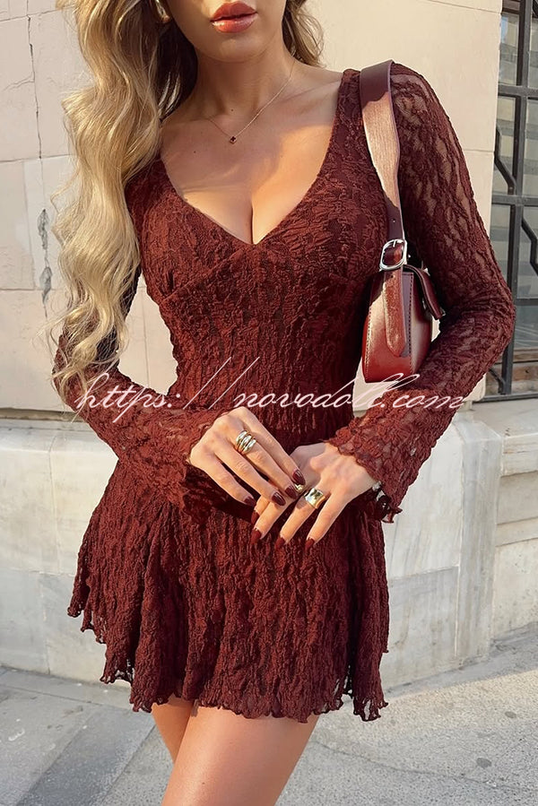 Fashionable Lace Long-sleeved V-neck Slim-fit Mini Dress