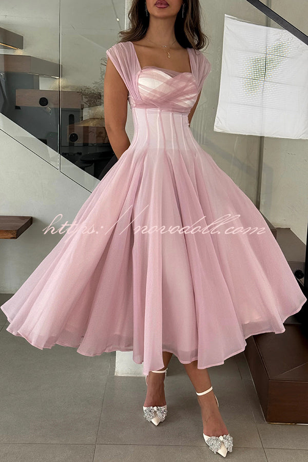 Elegant Sleeveless Waist-cinching Tulle Full-hem Maxi Dress