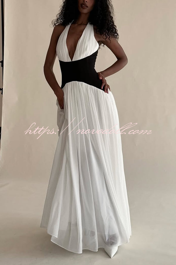 Fashionable Color Matching Sexy Halter Neck Waist Maxi Dress