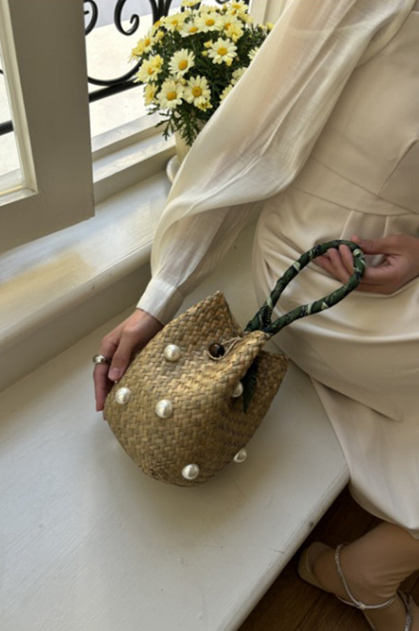 Fashionable Straw Pearl Embellished Bucket Bag