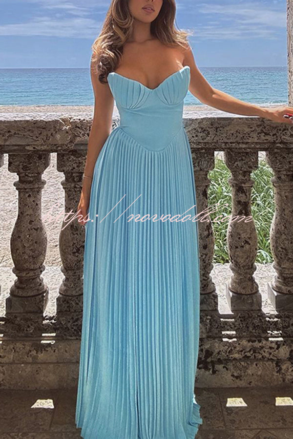 Romantic and Elegant Pleated Strapless Maxi Dress