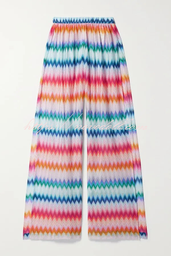 Colorful Zigzag Pattern Halter Neck Stretch Bikini and Elastic Waist Slit PantsThree-Piece Set